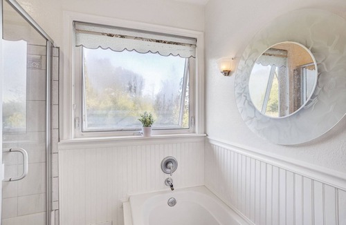 Santa Rosa House | 7BD/4.5BA Santa Rosa Estate w/HotTub, Games, BBQ!