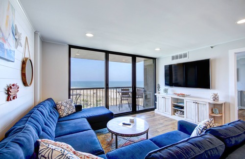 Bethany Beach Condo | Absolutely Stunning 3 Bedroom Sea Colony Condo! Ocean Front w/Premium Renovation