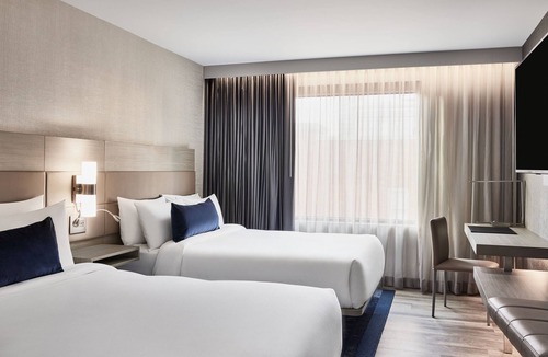 Gaslamp Quarter Hotel | AC Hotel by Marriott San Diego Downtown Gaslamp Quarter