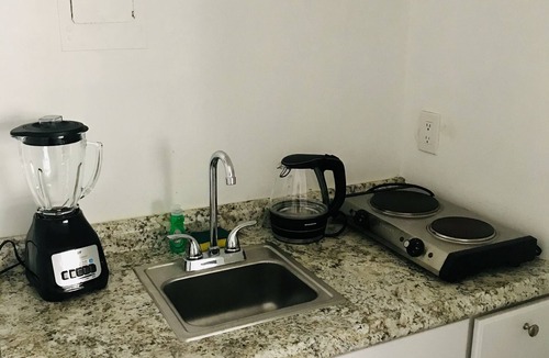 Sawtelle Apartment | Affordable studio in West LA, SM Beach, UCLA, SMC