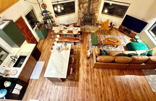 Camp Connell Cabin | Al's Chalet, Sierra Pines Retreat, Sleeps 12