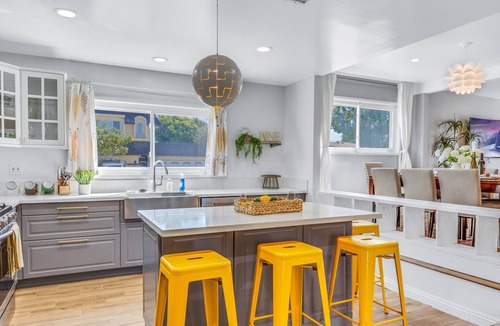 Seaside House | Amazingly Designed Torrance Home near SoFi - Perfect for World Cup Fans!