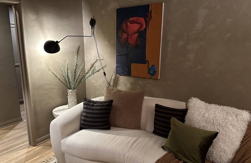 Mar Vista House | Art filled home in beautiful Mar Vista/West Los Angeles minutes from the beach.