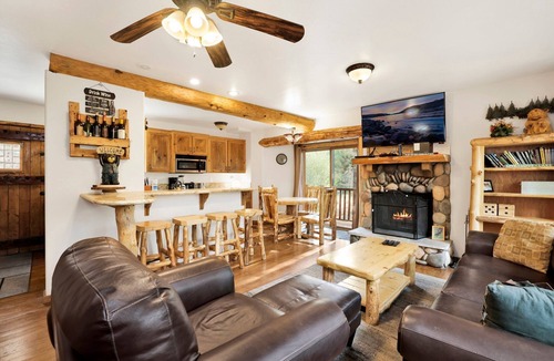 Big Bear City Cabin | Authentic 3BR Log Cabin: New Hot Tub, & Modern Kitchen