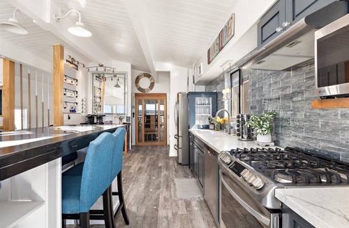 West Newport House | Balboa Peninsula Oceanfront Strand House with Ocean Views of Catalina! Stay Now!