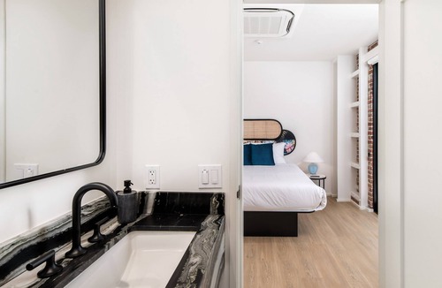 Townsite Hotel | Balcony Room 302 | The Brick Boutique Hotel