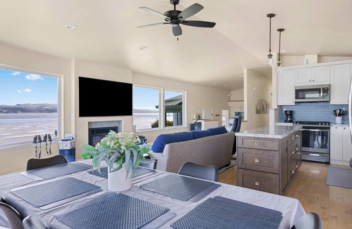 Bodega Bay House | Bayfront Retreat | Hot Tub | Near Beaches & Trails