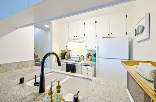 Townsite Condo | Beachfront beauty with ocean views, private balconies, pool/hot tub, & WiFi