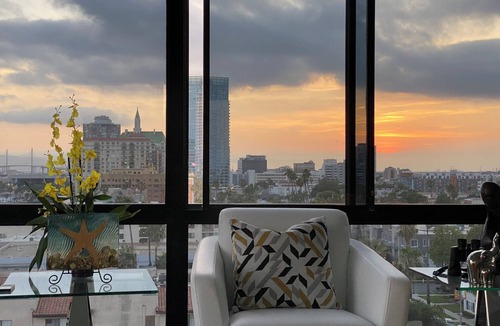 Alamitos Beach Condo | Beachfront on the 9th floor, 2 bedroom, 2 bath, stunning ocean and City views.