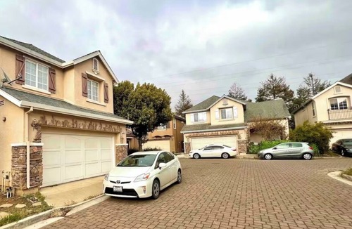Salinas House | Beautiful 3-bedroom house in tranquil Salinas perfect for your getaway