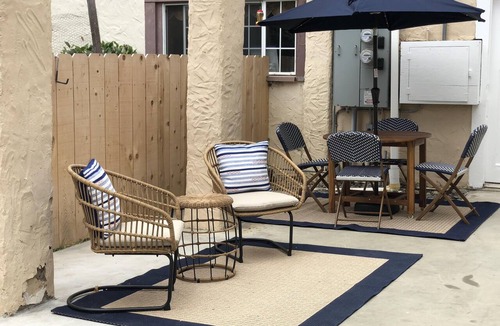 Leucadia Condo | Beautiful Beach Bungalow in Leucadia GREAT location.