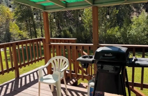 Markleeville House | Beautiful Cabin in the Sierra's sits along the creek. Pet Friendly