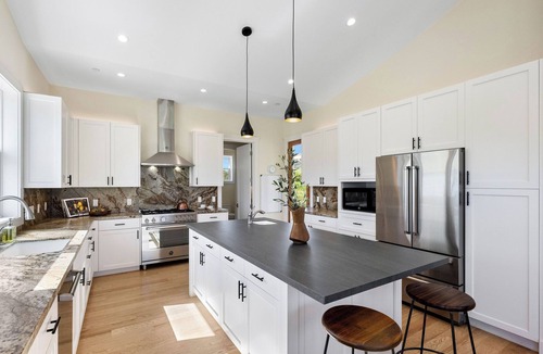 Santa Rosa House | Beautiful & dog-friendly vacation retreat in the heart of Sonoma Country