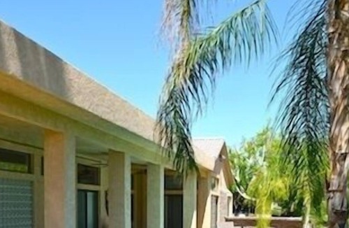 Bermuda Dunes House | Beautiful Executive Home On Golf Course C/w Private Pool & Spa