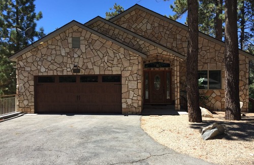 Boulder Bay House | Beautiful Lake View Home