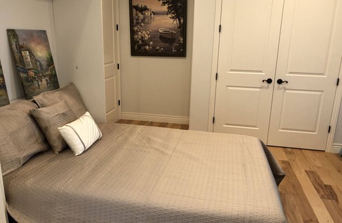 Sunnyvale House | Beautiful private studio in new house directly across new Apple campus entrance