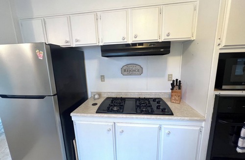 Agoura Hills House | Beautiful, Quiet Mountain View 2-bedroom mobile-home in majestic Agoura Hills
