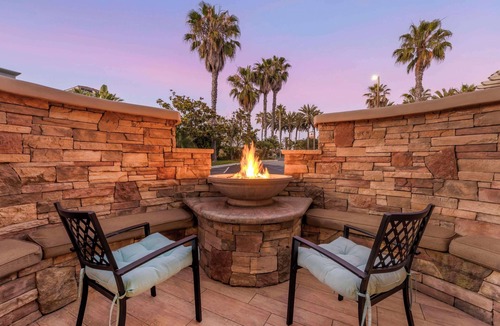 Townsite Hotel | Best Western Plus Oceanside Palms