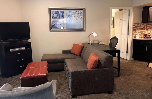 Sunnyvale Resort | Better Choice for your Vacation! THREE Relaxing 2BR Suites, Swimming Pool!