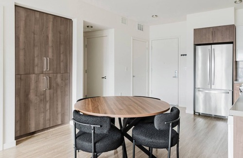 Milpitas Apartment | Blueground | Milpitas, pool, nr Great Mall