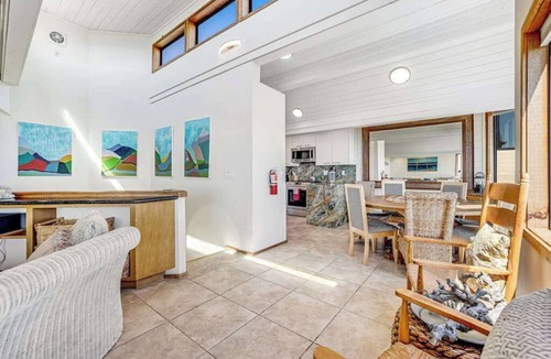 Bodega Bay House | Bodega Bay 5BR ocean-view home with hot tub — dogs welcome