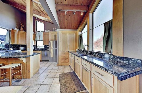 Bodega Bay House | Bodega Bay 5BR ocean-view home with hot tub & sauna at The Links