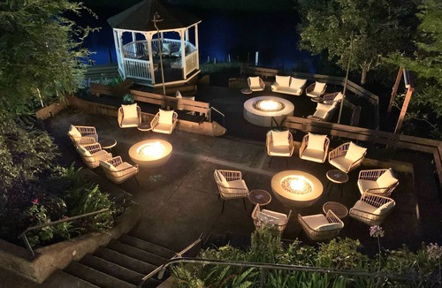 Northwood Hotel | Boho Manor Resort - Room C