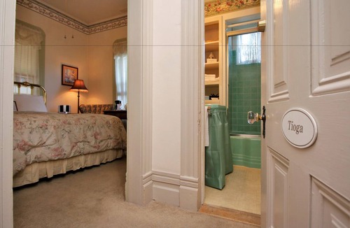 Sonora Bed & Breakfast | Bradford Place Inn & Gardens