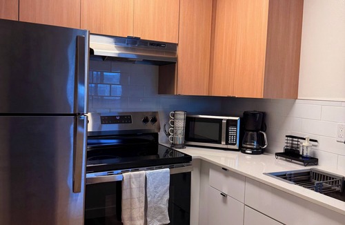 Santa Ana Heights Apartment | Bright apartment in fantastic Newport Beach near the beach