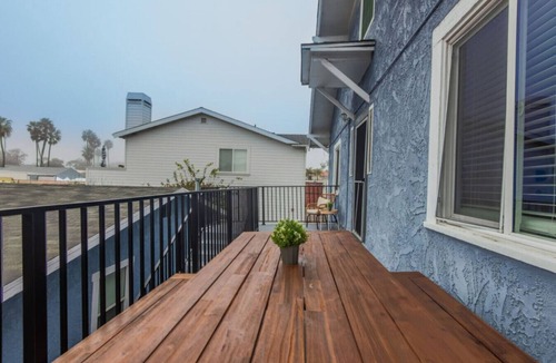 South Redondo Apartment | Broadway 15 -Affordable Private Studio