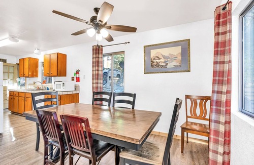 Yosemite West Cabin | Brookside Cottage – Within Yosemite's Splendor