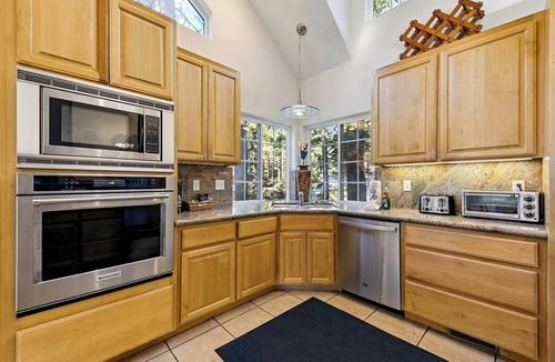Montgomery Estates House | Built for Fun! Spacious Mountain Home with Massive Game Room, Pool Table!- 1800HM~