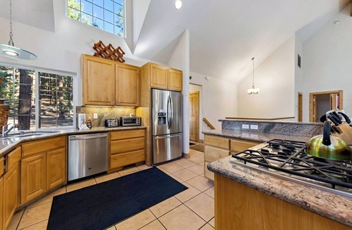Montgomery Estates House | Built for Fun! Spacious Mountain Home with Massive Game Room, Pool Table!- 1800HM~