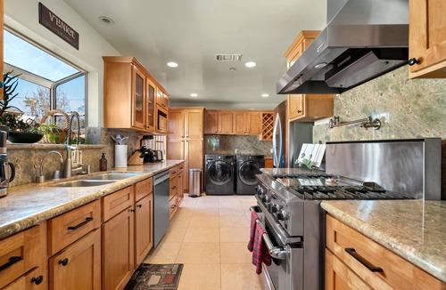 Burbank House | Burbank 4BR | Pool + Hot Tub + Alfresco | C&C