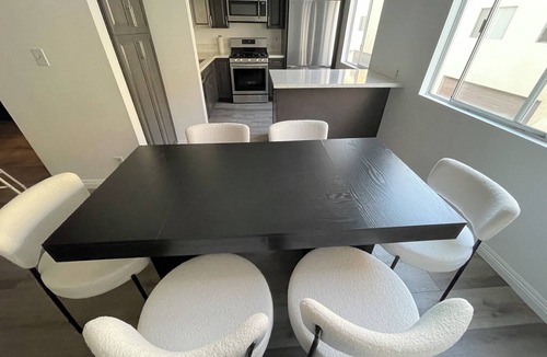 Burbank Condo | Burbanks Hidden Gem