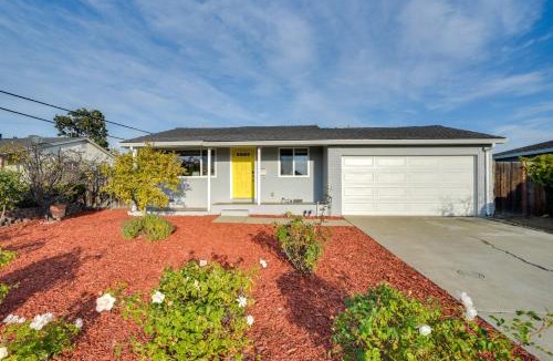 Santa Clara House | Business/Family Retreat Near Levi's Stadium!