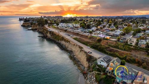 Capitola House | Capitola Cliff House