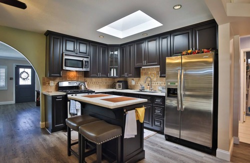 Harbor House | Carson Retreat Near LAX, SoFi Stadium & Beaches