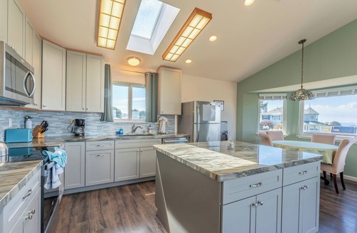 Fort Bragg Cabin | Casa Belo Horizonte | 2 BR Vacation Cabin on the ocean