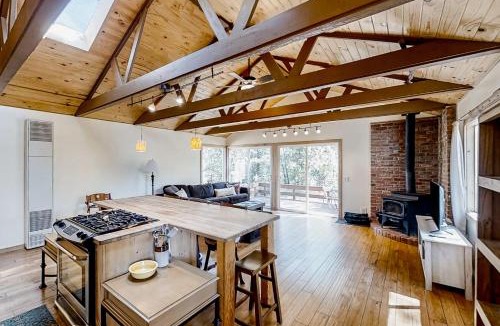 Cascadel Woods House | Cascadel Hideaway