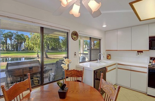 Landau Manor Condo | Cathedral Canyon Country Club, Waterfront + Mtin Views - Palm Springs Waterfront