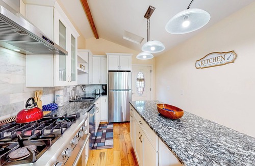 San Rafael House | Centrally Located! Dog-Friendly San Rafael Home
