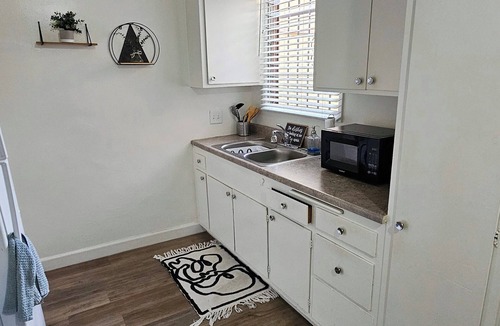 Rampart Village Apartment | Charming 1-bedroom Apartment near Silverlake