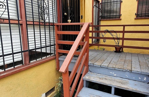 Rampart Village Apartment | Charming 1-bedroom Apartment near Silverlake