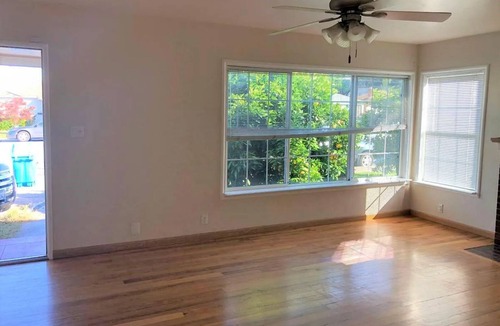 Hillsdale House | Charming 2-bedroom house in beautiful San Mateo perfect for relaxing