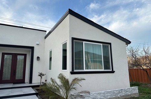 Alum Rock House | Charming 3-bedroom Guest house in enchanting San Jose with AC