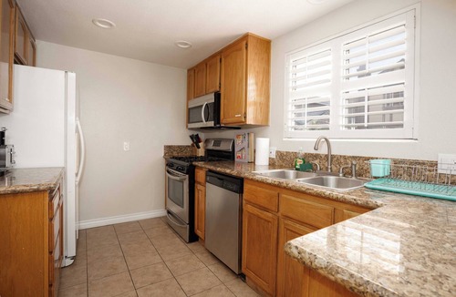 Monrovia House | Charming 4BR Retreat - Near Old Town Monrovia