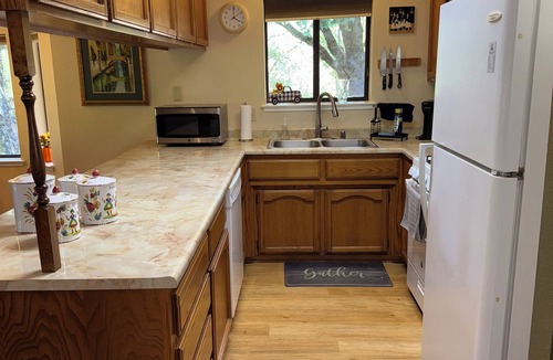 Groveland House | Charming home on Big Creek in serene Groveland @Pine Mountain Lake- Pet friendly