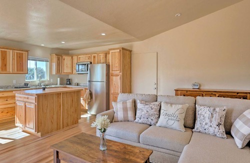 Yosemite Forks House | Charming Oakhurst Retreat Near Yosemite, Bass Lake