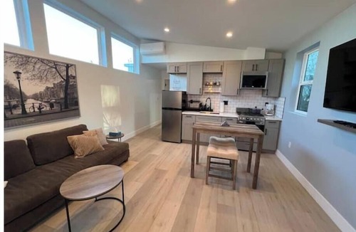 Palms Apartment | Charming Private GuestHouse